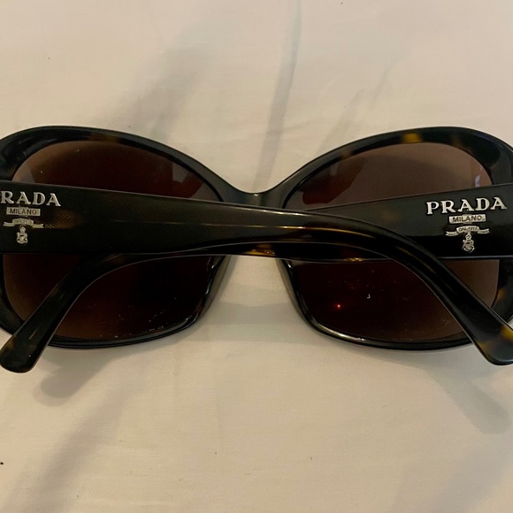 ✨ Authentic Prada PR 14WS Sunglasses — Tortoise/ Dark Brown Gradient main image 4